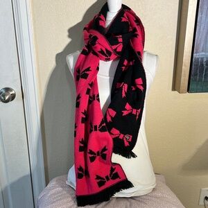 Betsey Johnson black and pink bow scarf